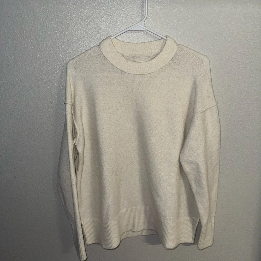 Aerie Cream Sweater Size XS